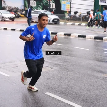 Runner Photo 7934683