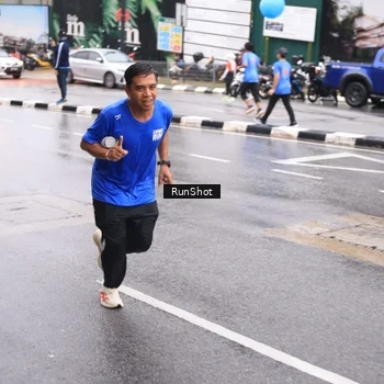 Runner Photo 7934688