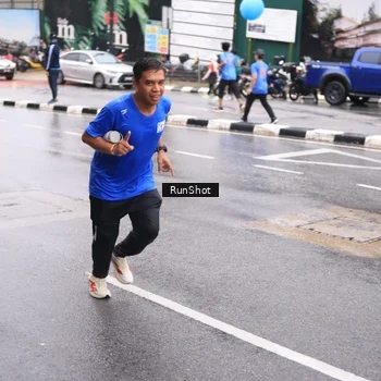 Runner Photo 7934689
