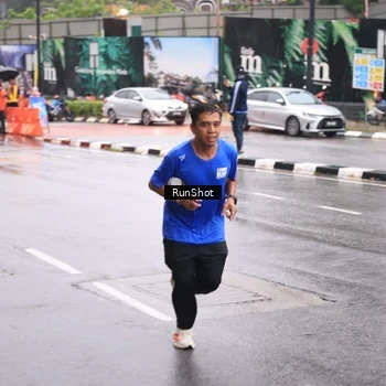 Runner Photo 7934697