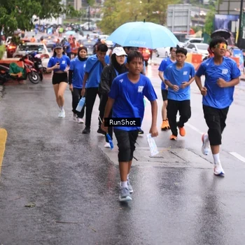 Runner Photo 7934698