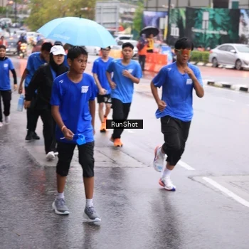 Runner Photo 7934704