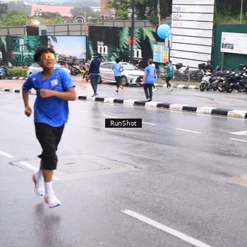 Runner Photo 7934713