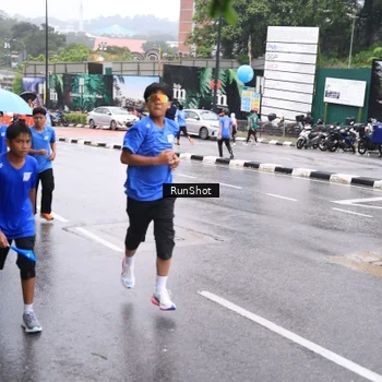 Runner Photo 7934716