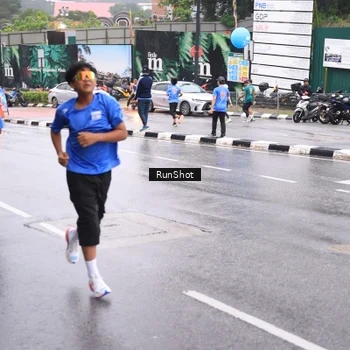 Runner Photo 7934718
