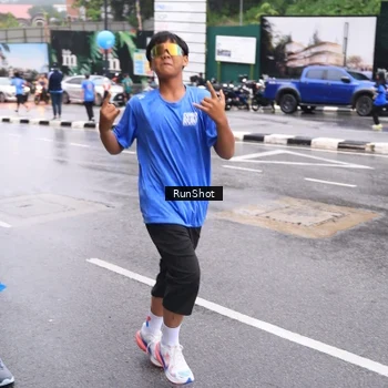Runner Photo 7934731