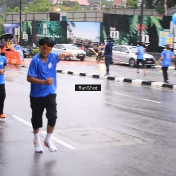 Runner Photo 7934733
