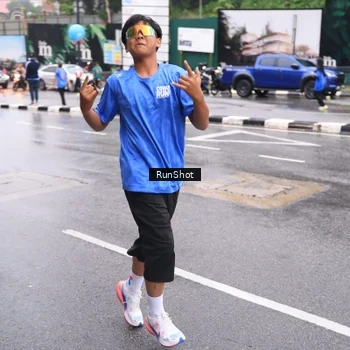 Runner Photo 7934736