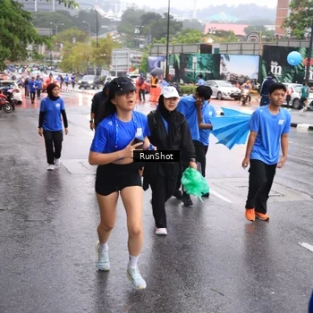 Runner Photo 7934738