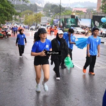 Runner Photo 7934739