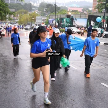 Runner Photo 7934740