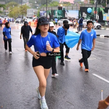 Runner Photo 7934741