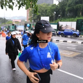Runner Photo 7934753