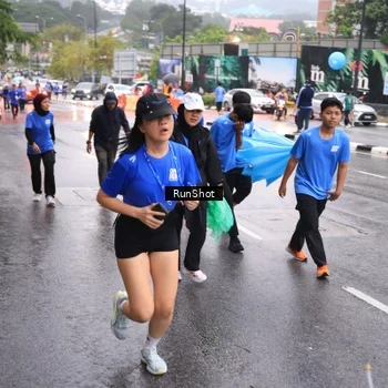 Runner Photo 7934755