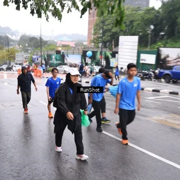 Runner Photo 7934757