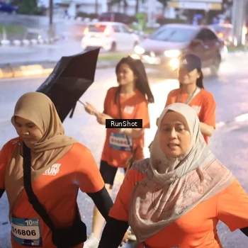 Runner Photo 7934759