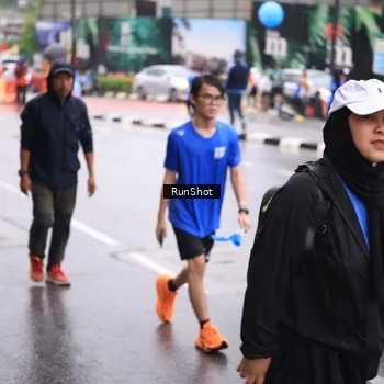 Runner Photo 7934763