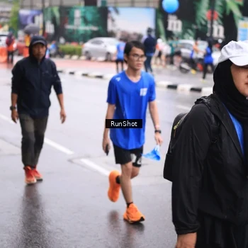 Runner Photo 7934766
