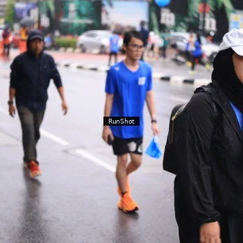 Runner Photo 7934767
