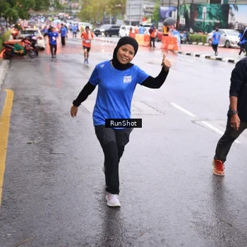 Runner Photo 7934784