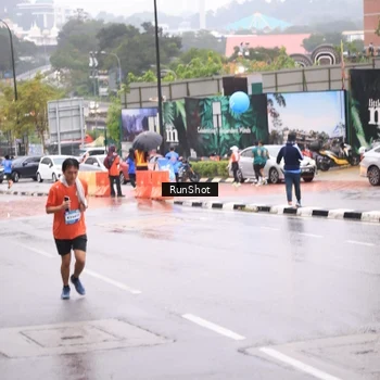 Runner Photo 7934800