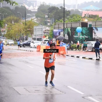 Runner Photo 7934810