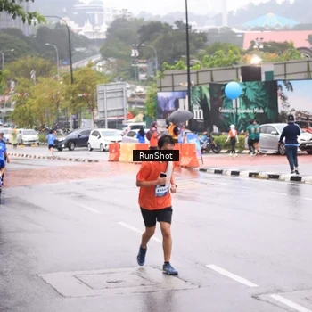 Runner Photo 7934811