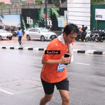 Runner Photo 7934820