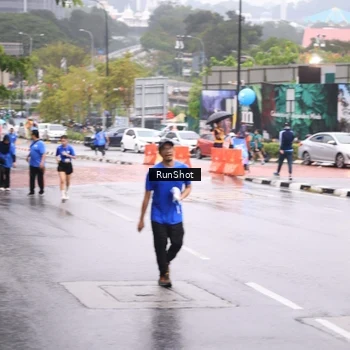 Runner Photo 7934829
