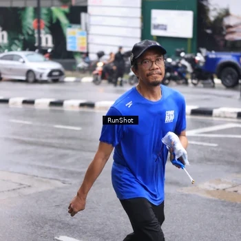 Runner Photo 7934845