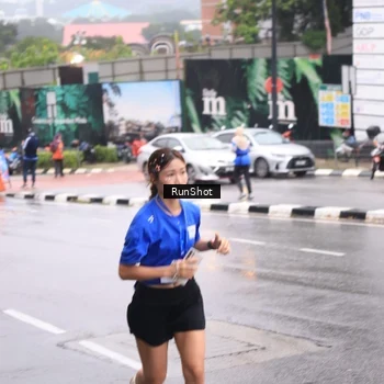 Runner Photo 7934851