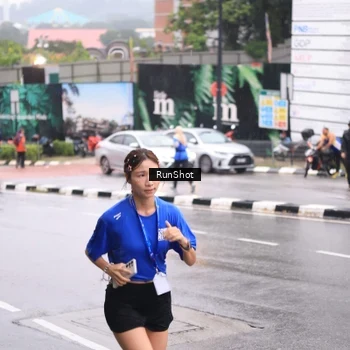 Runner Photo 7934853