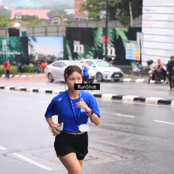 Runner Photo 7934854