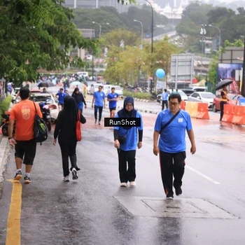 Runner Photo 7934870