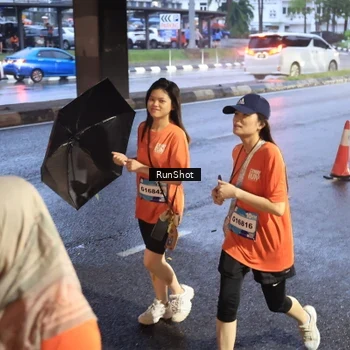 Runner Photo 7934874