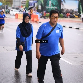 Runner Photo 7934894
