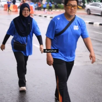 Runner Photo 7934899