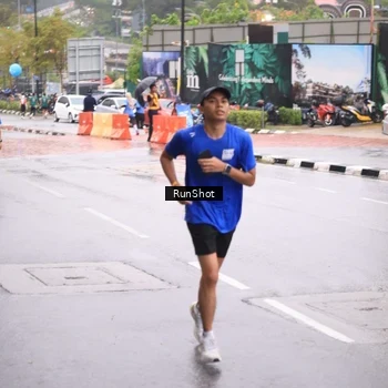 Runner Photo 7934911