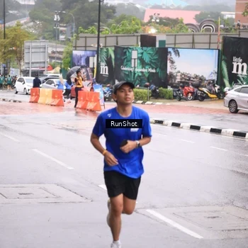 Runner Photo 7934912