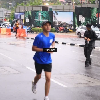 Runner Photo 7934917