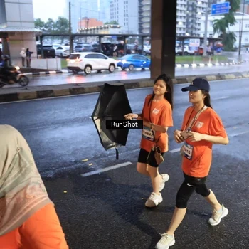 Runner Photo 7934924