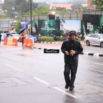 Runner Photo 7934925