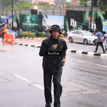Runner Photo 7934943