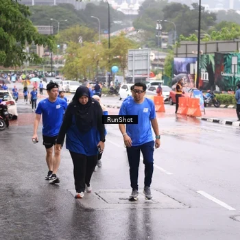 Runner Photo 7934965