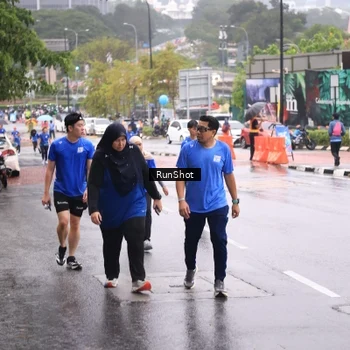 Runner Photo 7934969