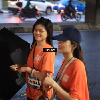 Runner Photo 7934971