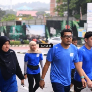 Runner Photo 7934988
