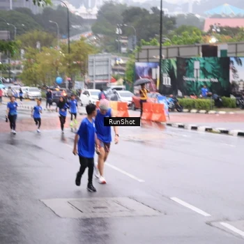 Runner Photo 7934998