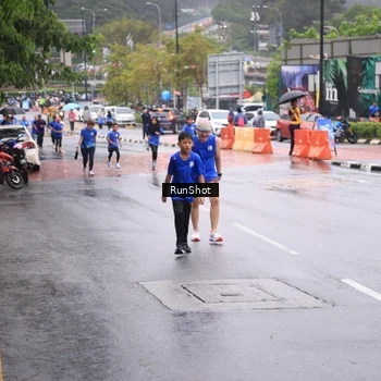 Runner Photo 7934999