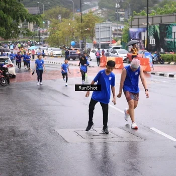Runner Photo 7935017